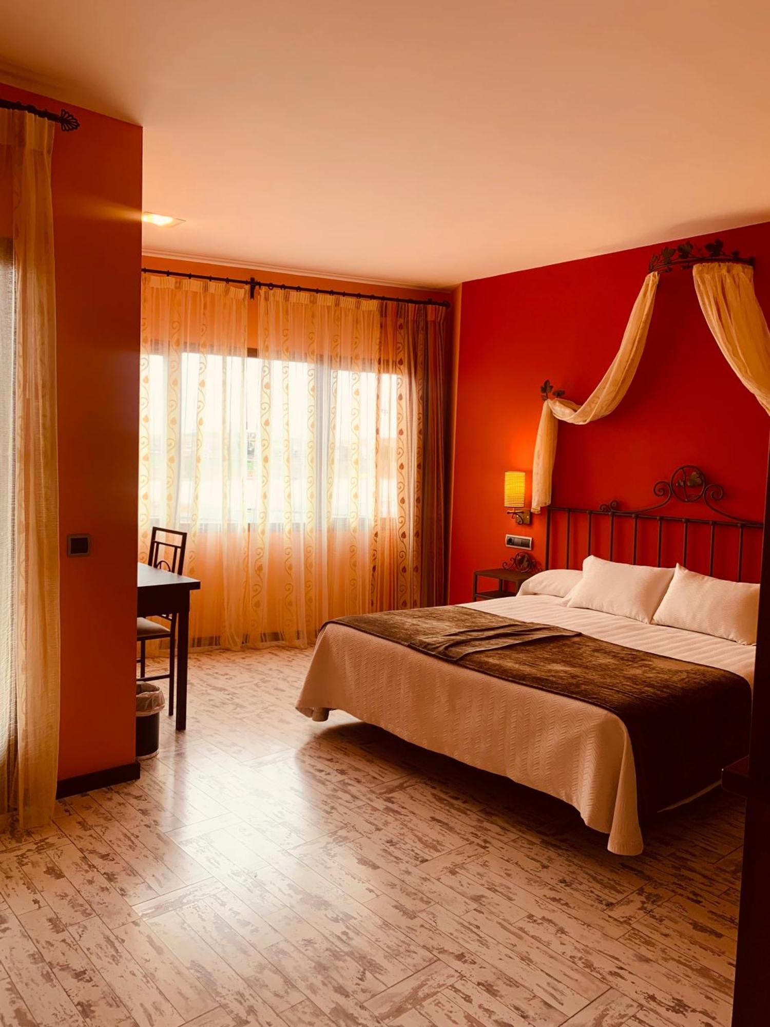 Hotel Moya Honrubia ภายนอก รูปภาพ