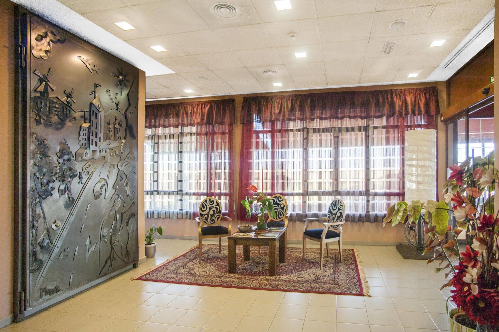 Hotel Moya Honrubia ภายนอก รูปภาพ